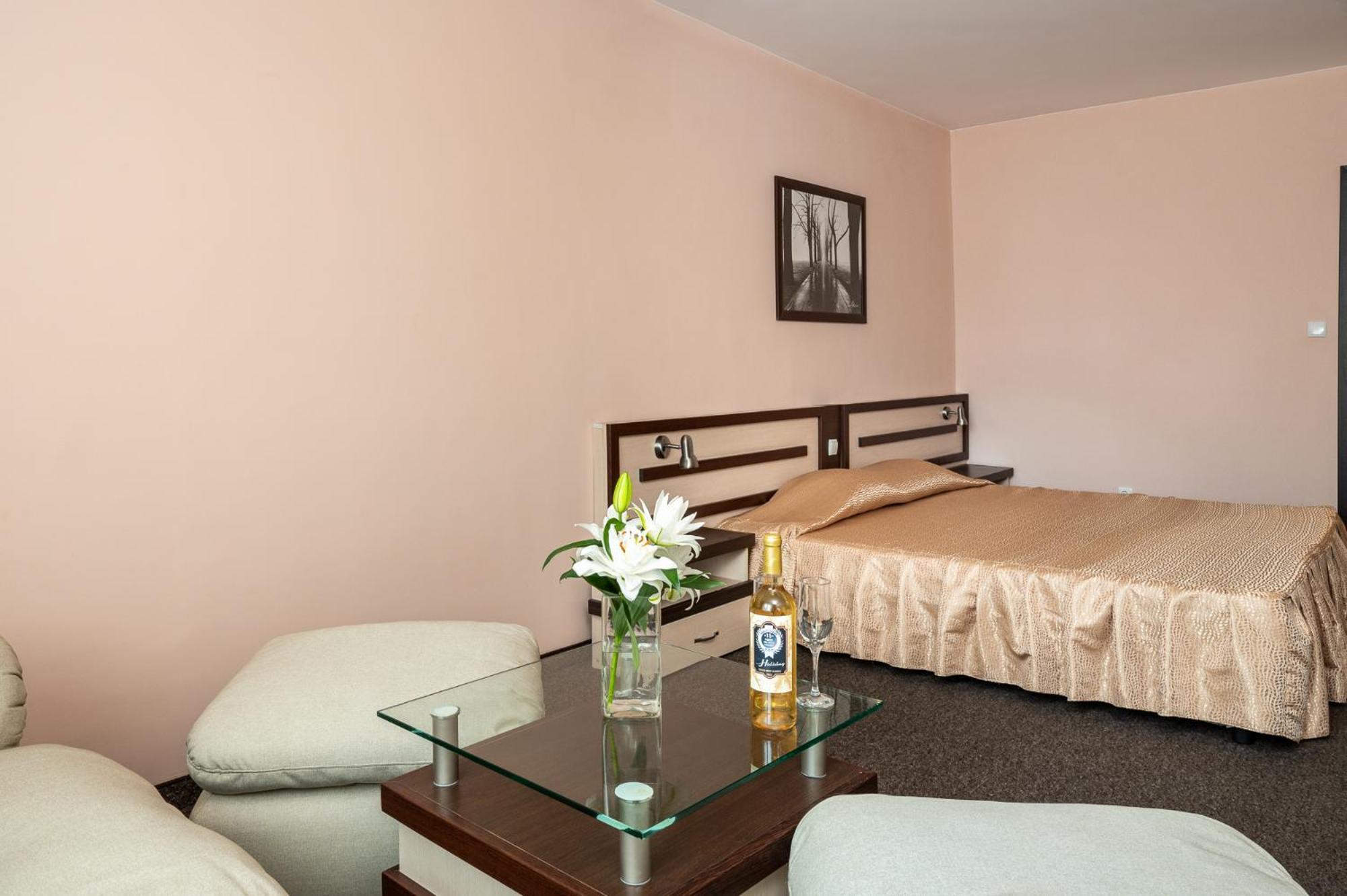Spa Hotel Holiday Velingrad Exterior photo