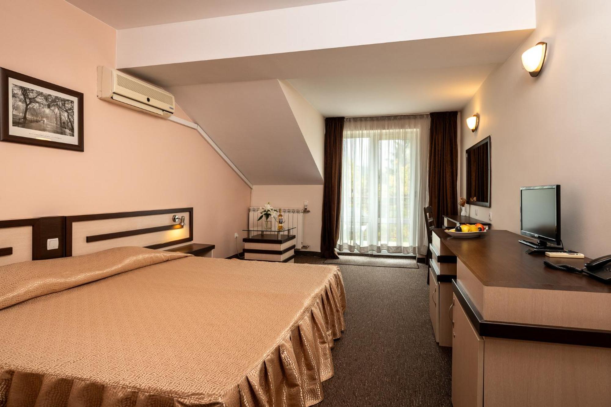 Spa Hotel Holiday Velingrad Exterior photo